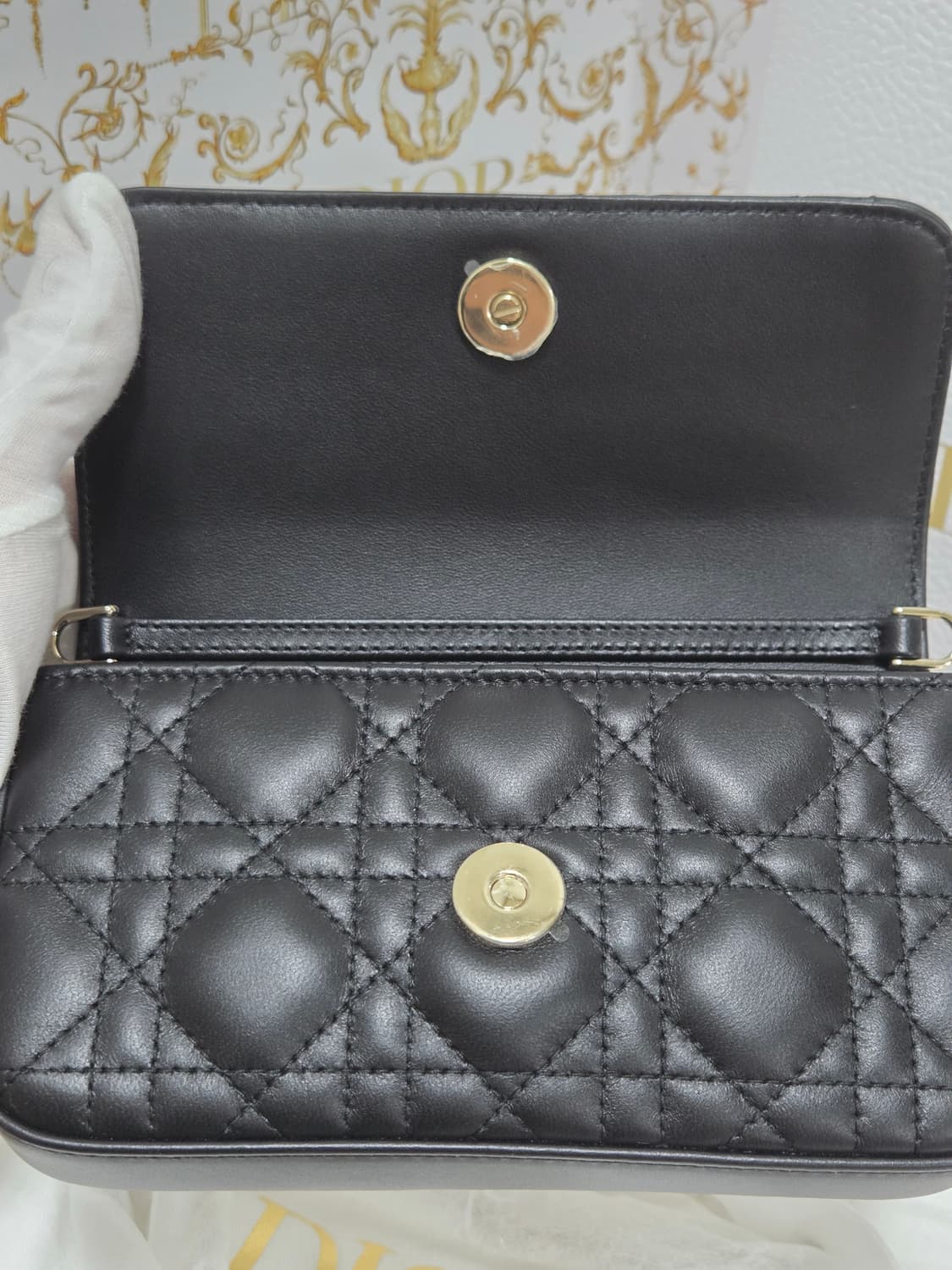 [새상품] 디올 까나쥬 휴대폰 파우치 숄더백 상품이미지8