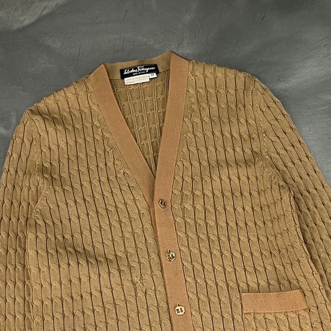 살바토레 페레가모 금장 울 가디건 y15945 상품이미지3