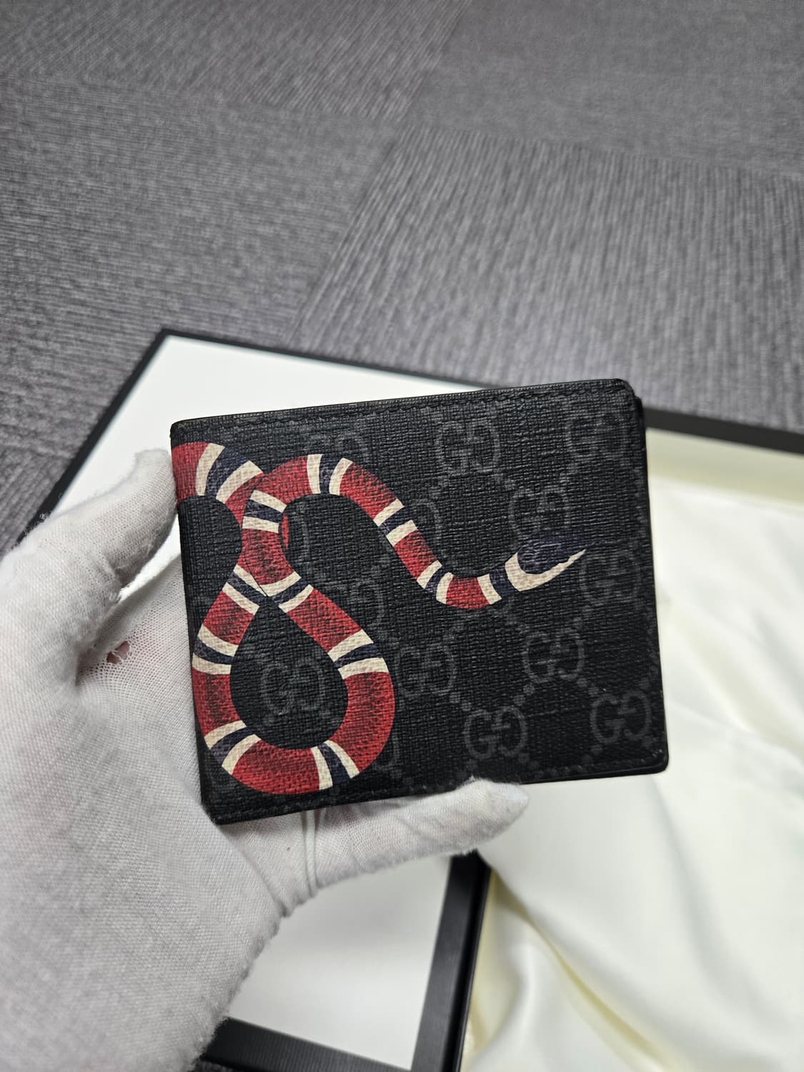 [특가][정품] 구찌 킹스네이크 반지갑 상품이미지1