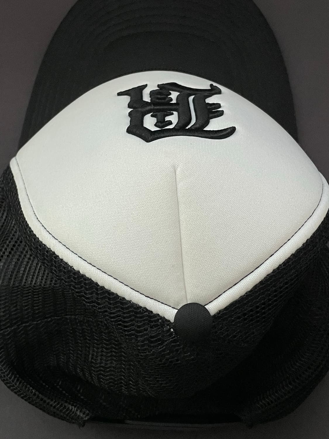 R13 트러커 로고 모자 상품이미지2