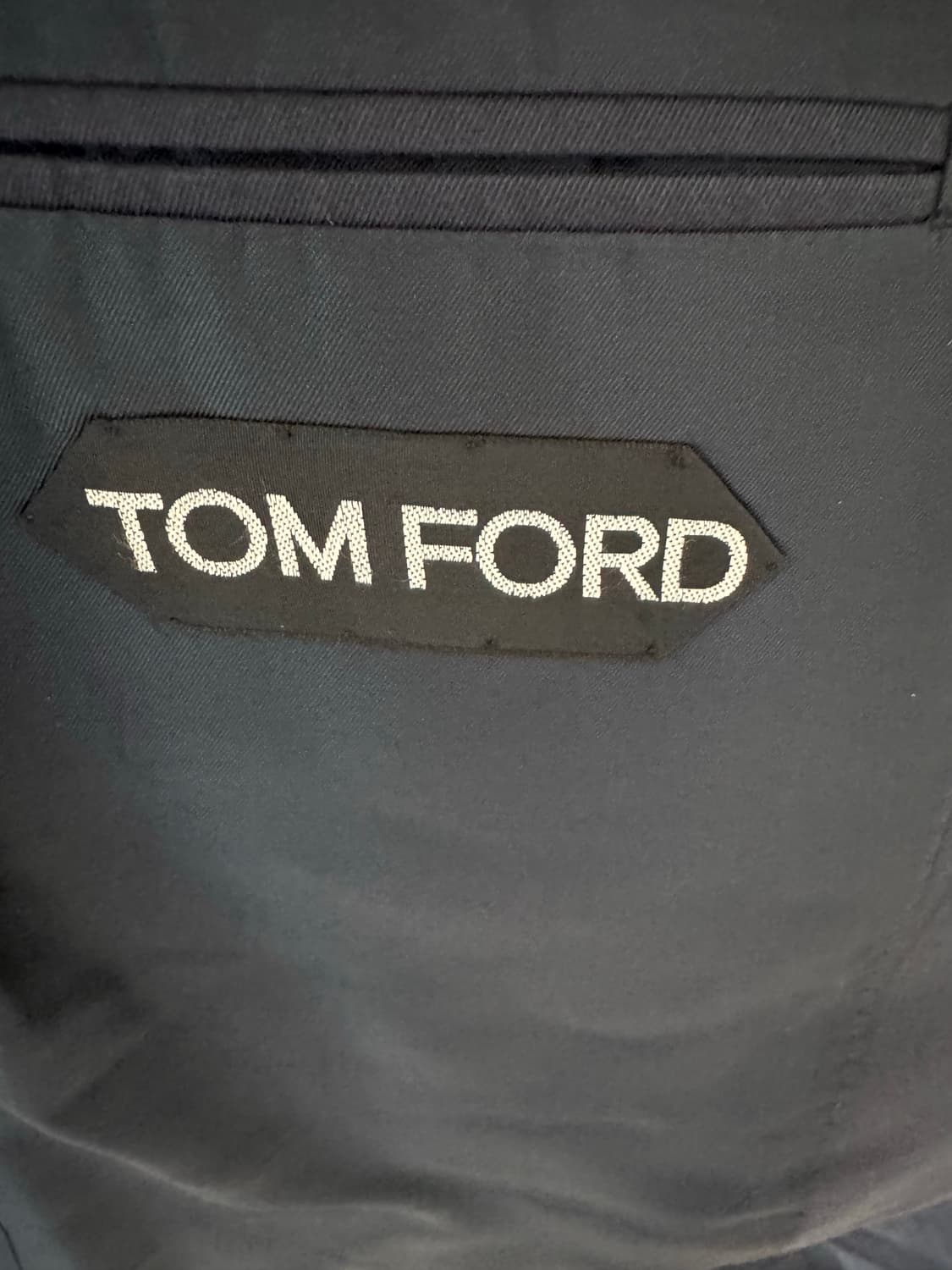 톰포드 수트 상품이미지2