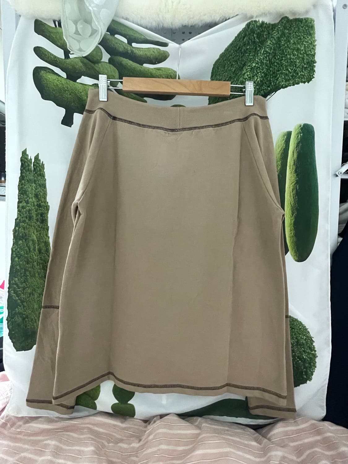 팬시클럽 펄로즈오프숄더 베이지 상품이미지2