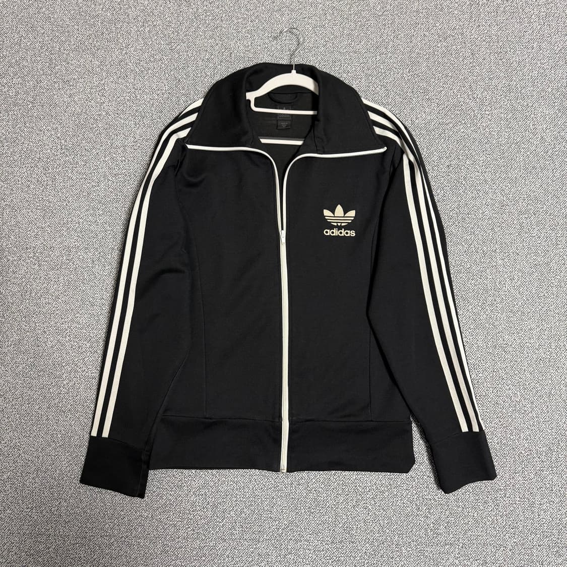 아디다스 유로파 져지 블랙 105 트랙탑 상품이미지1