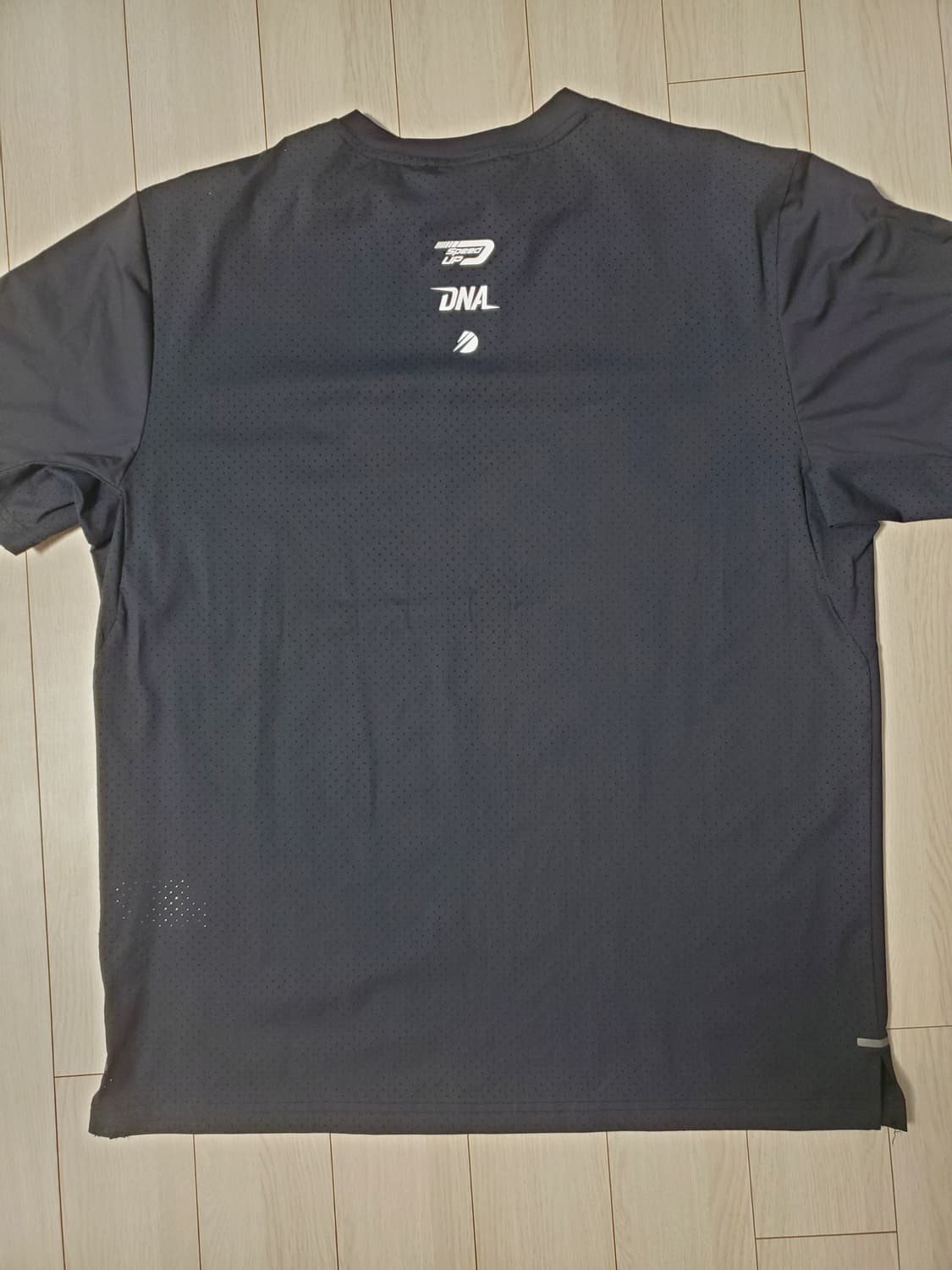 다이나핏 러닝 트레이닝 기능성 반팔티 사이즈105 xl

약간의 사용감  상품이미지8