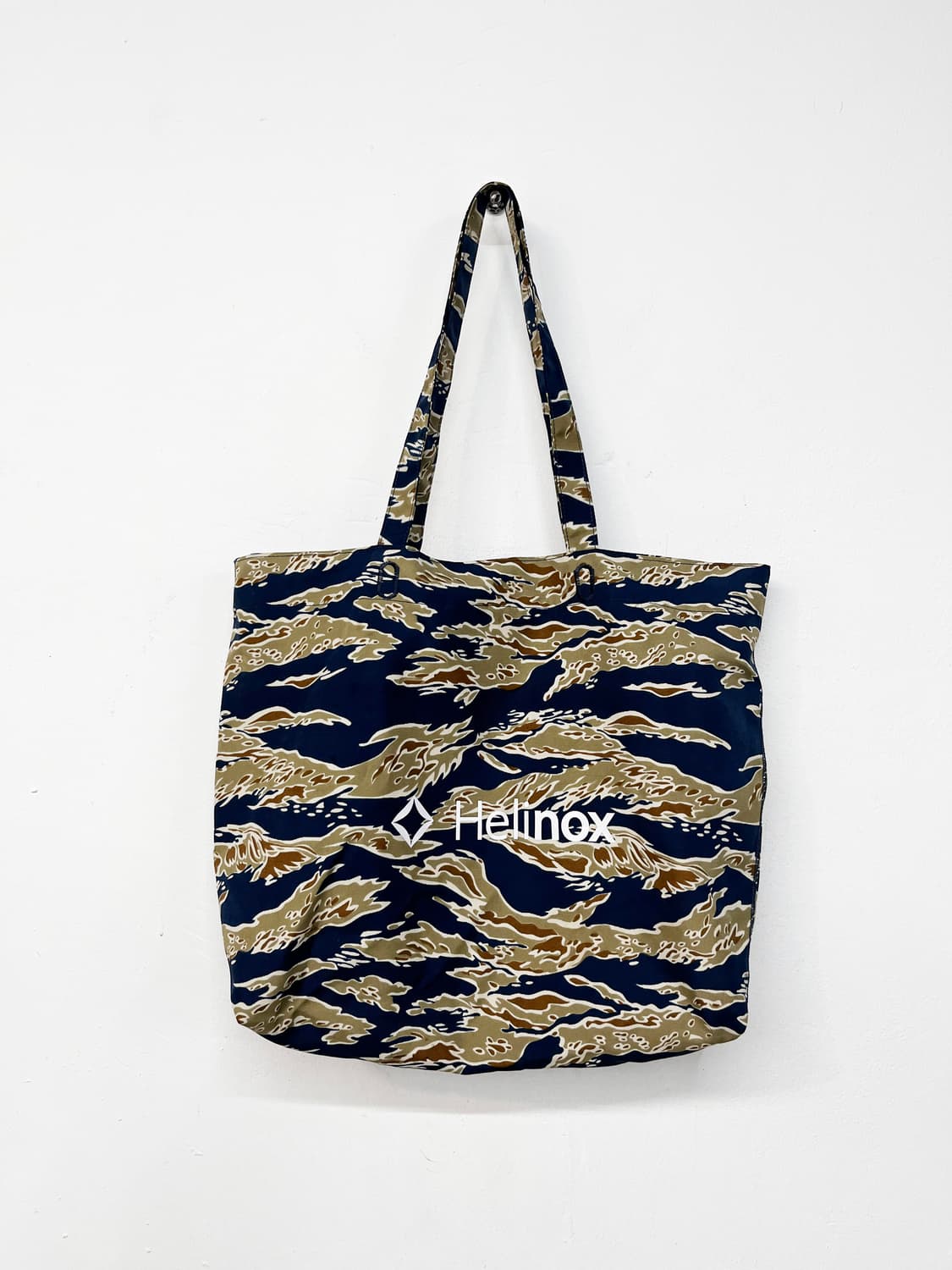 헬리녹스 타이거 카모 에코백 상품이미지2