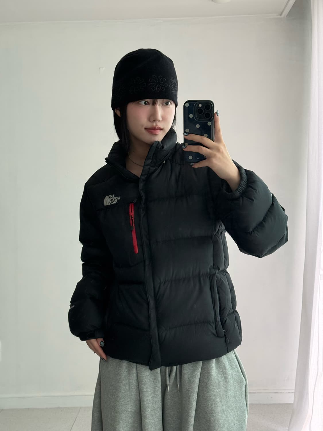 노스페이스 블랙 패딩 상품이미지3