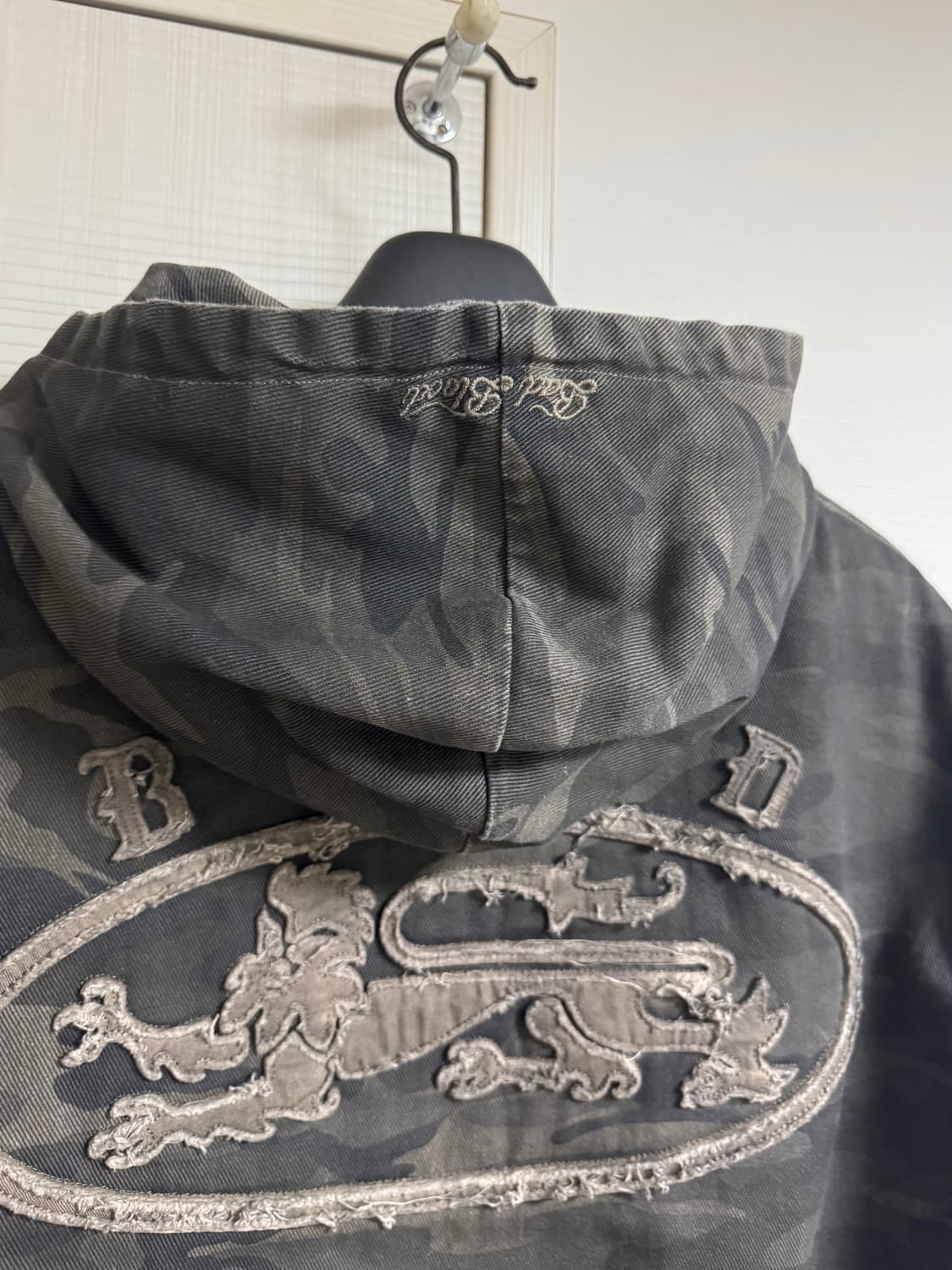 배드블러드 라이온패치 카모 후드집업 L사이즈 상품이미지5