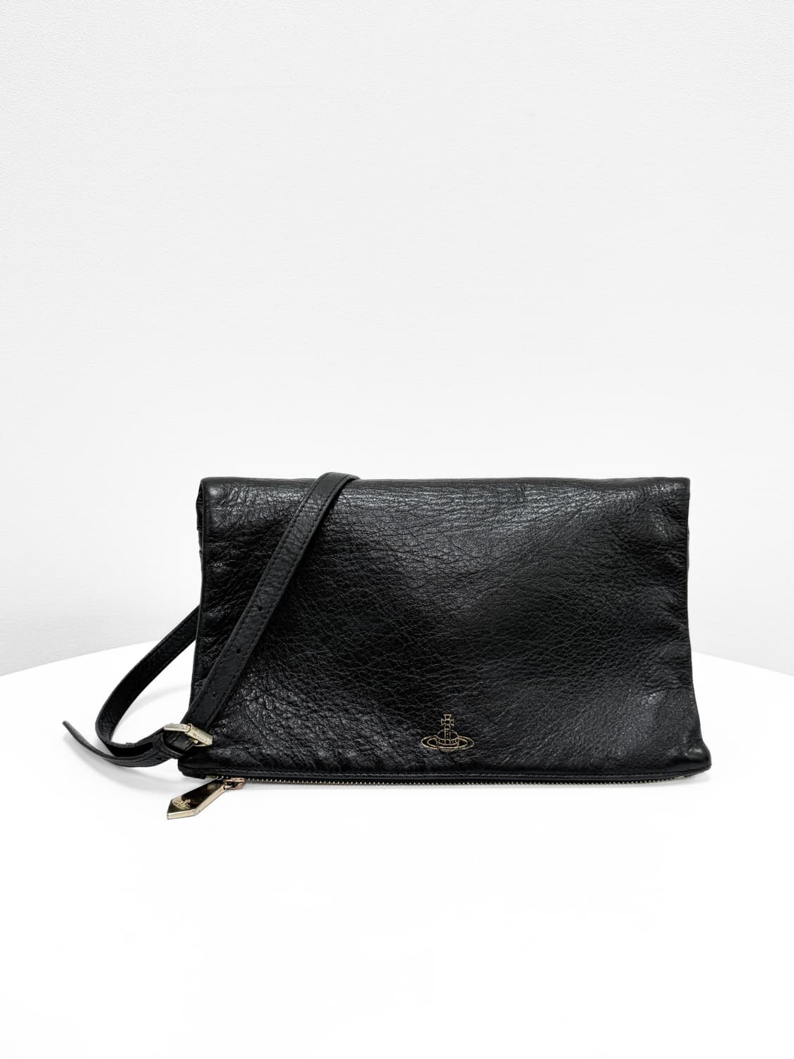 비비안웨스트우드 블랙 레더 크로스백 상품이미지1