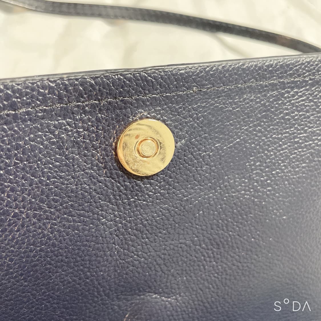 겐조 가죽 크로스백 상품이미지5