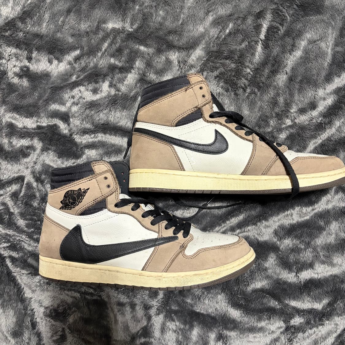 조던1 og 트레비스스캇 모카 275 상품이미지10