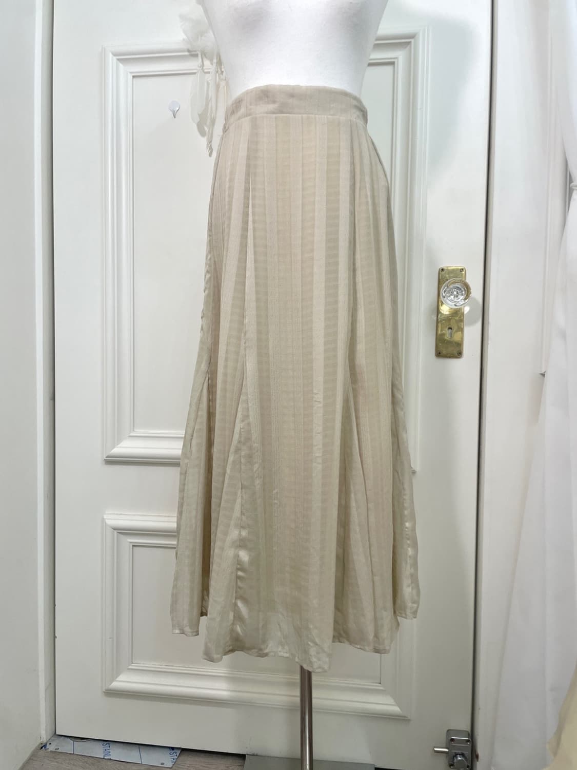 beige line chiffon long banding skirt 상품이미지5