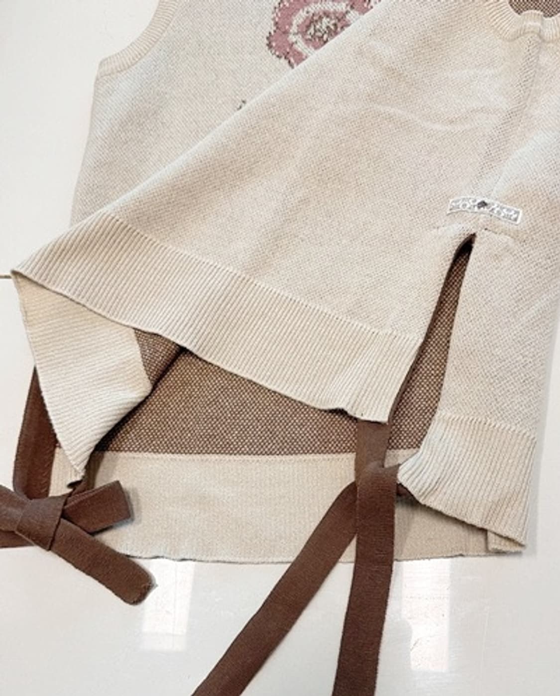 써스데이아일랜드 리본 니트 베스트 상품이미지4