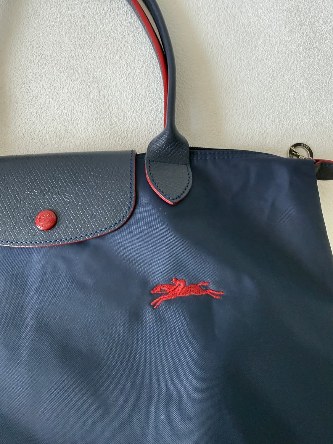 롱샴(Longchamp) 르 플리아쥬백(바닥 모서리 사용감) 상품이미지3