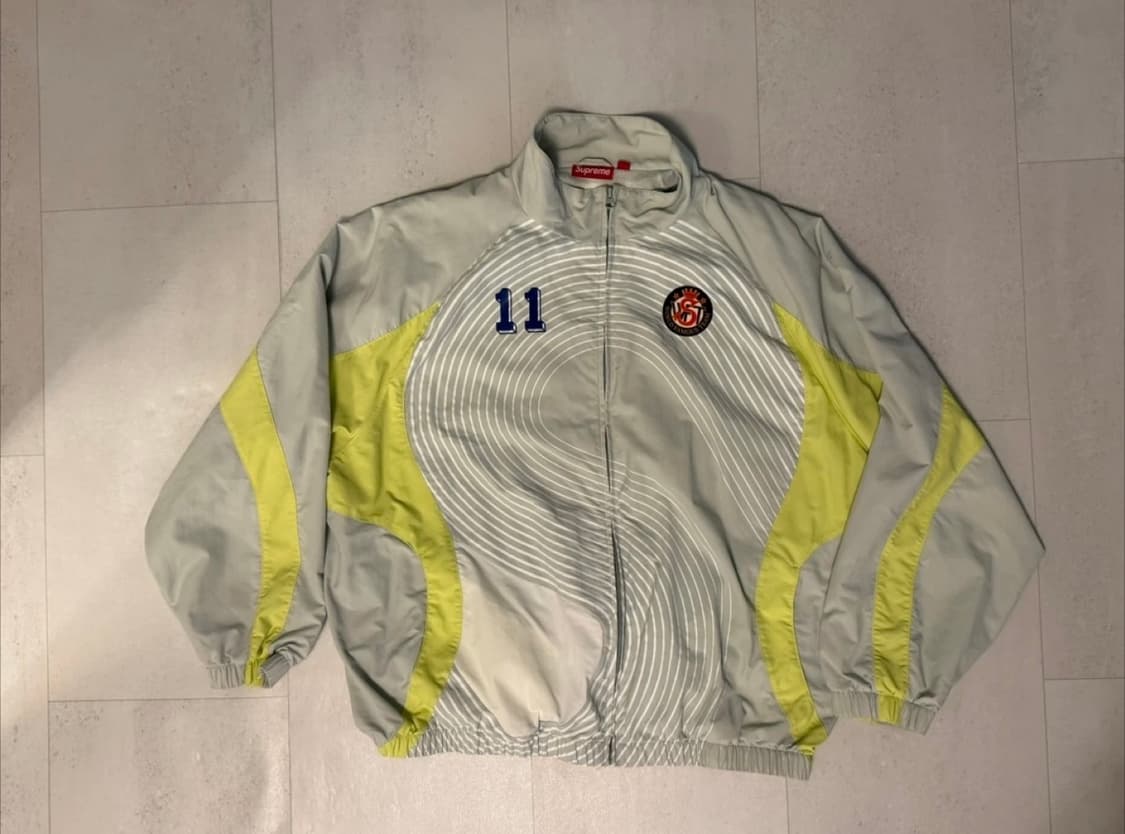 슈프림 S로고 트랙자켓 팝니다. 상품이미지1