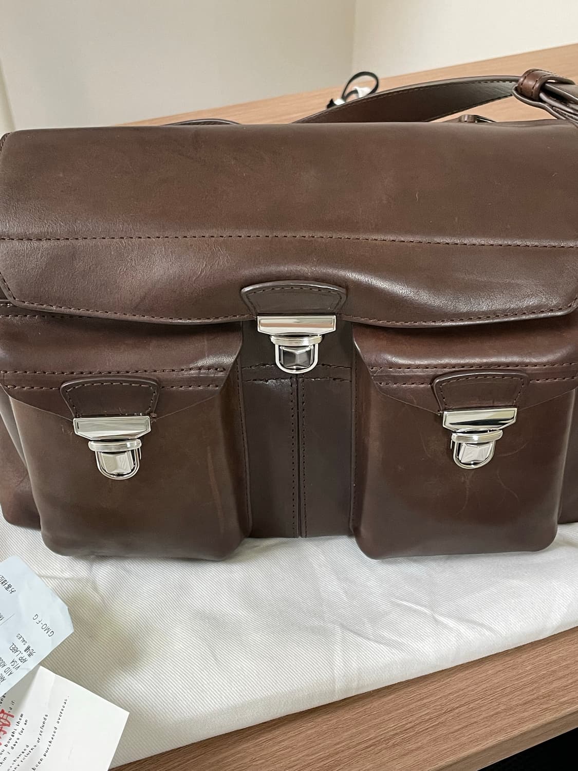 르메르 기어백 미디움 다크초콜렛 상품이미지4