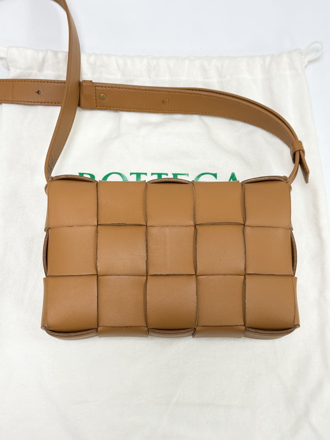 보테가베네타 카세트 백 상품이미지3