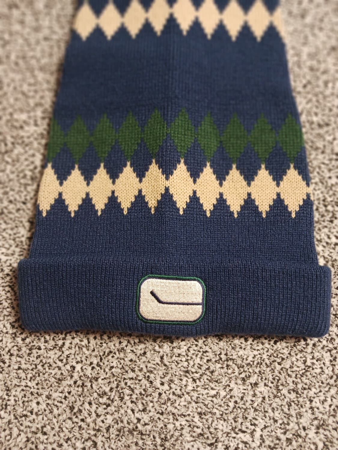 푸마 NHL 네셔널하키리그 아가일 니트비니 상품이미지2