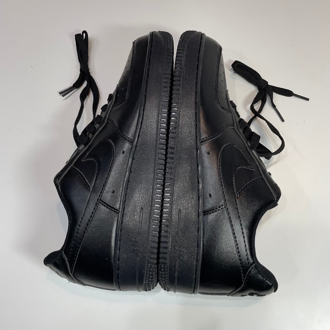NIKE 나이키 에어포스1 트리플 블랙 상품이미지2