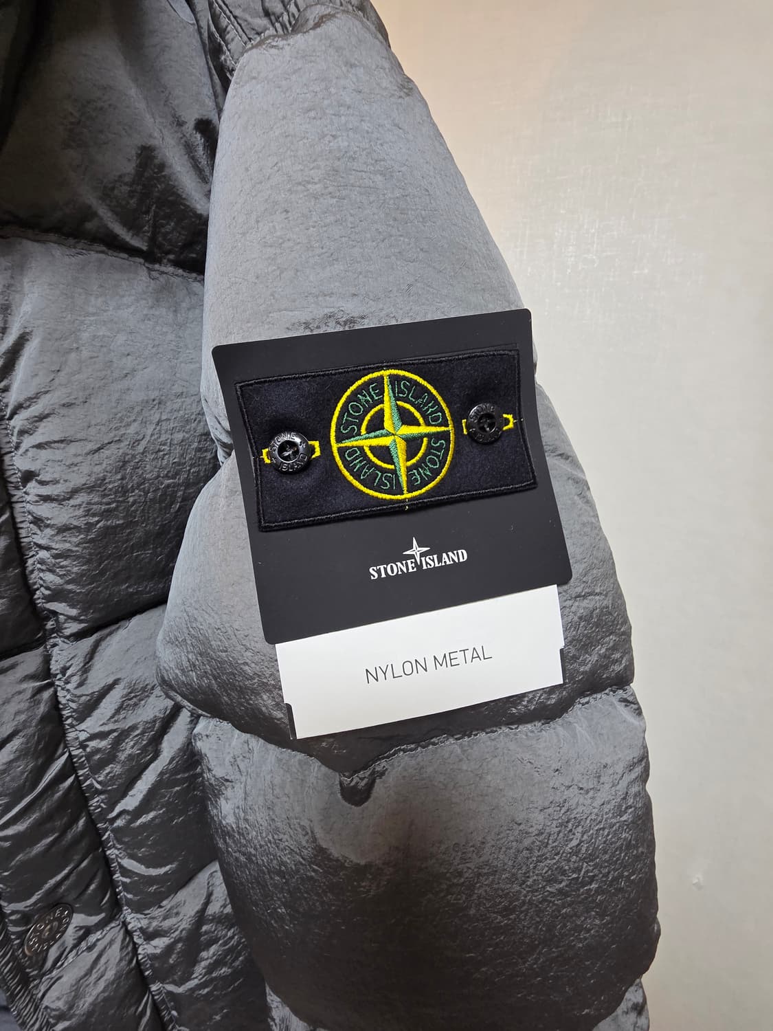 25FW 스톤아일랜드 나일론메탈 패딩 익스클루시브 상품이미지6