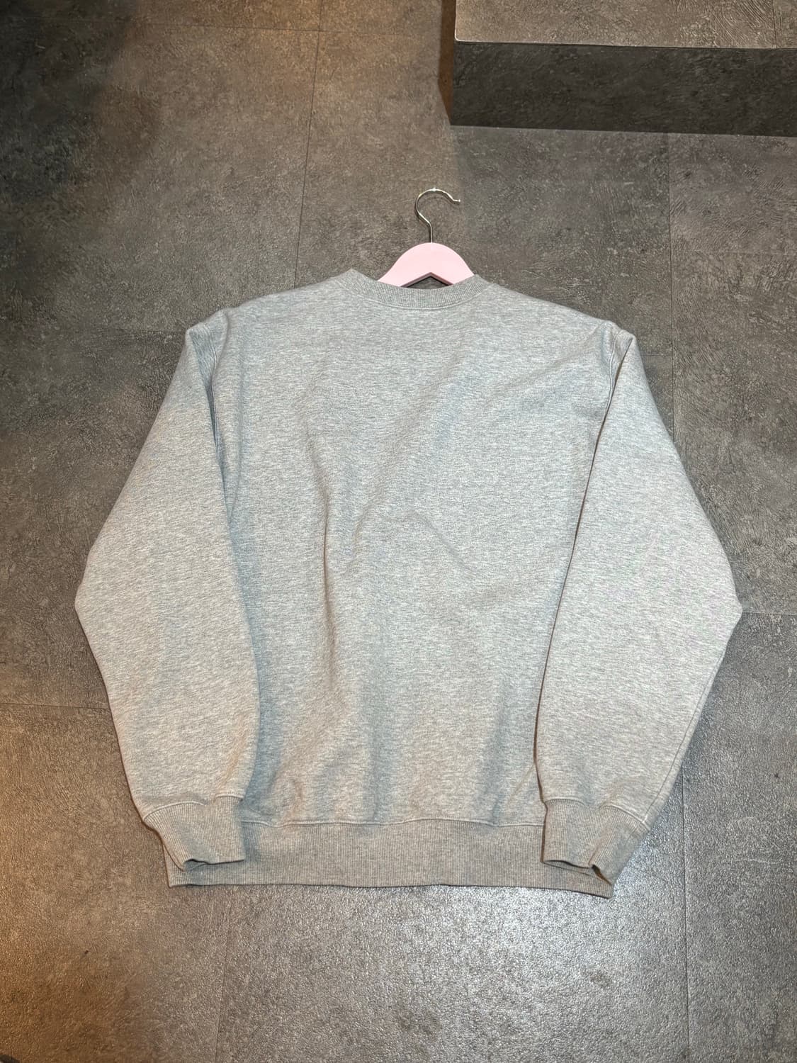 칼하트 WIP 맨투맨 그레이 L사이즈 상품이미지3