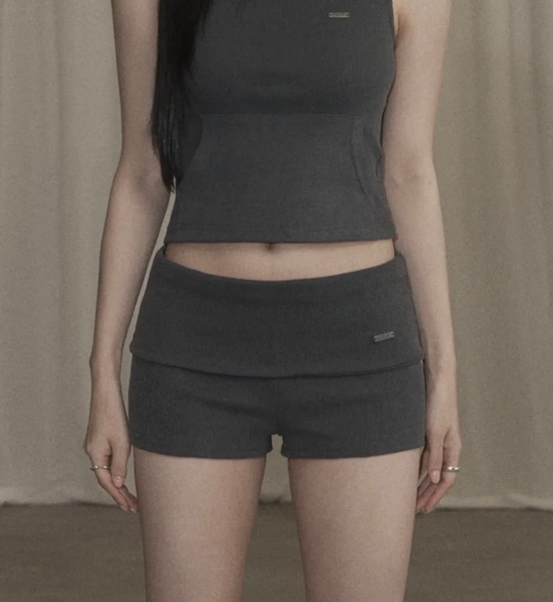 카키포인트 빈티지 미니 쇼츠 차콜 상품이미지1