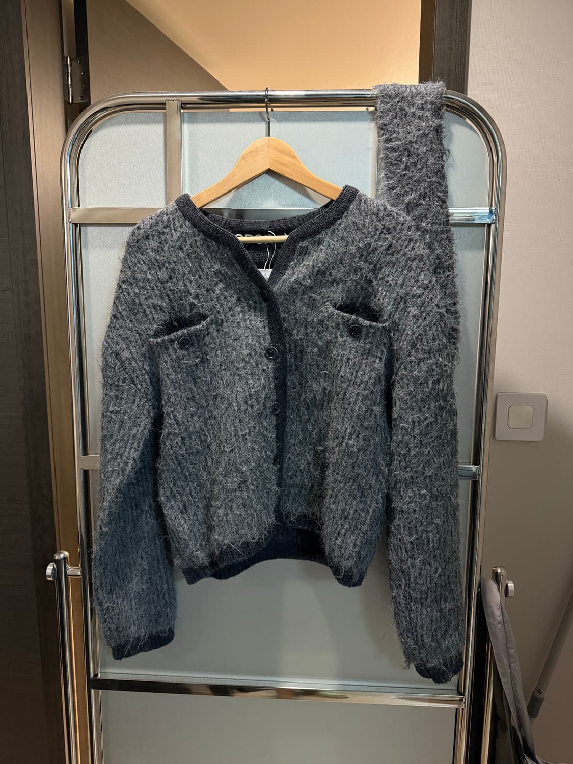 1번 짧게 착용 상품이미지1