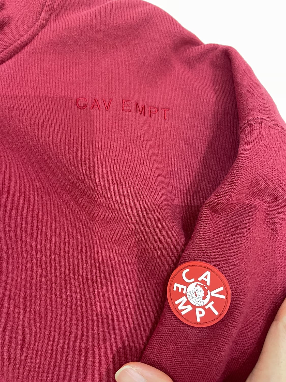 카브엠트 CAV EMPT 맨투맨  상품이미지2