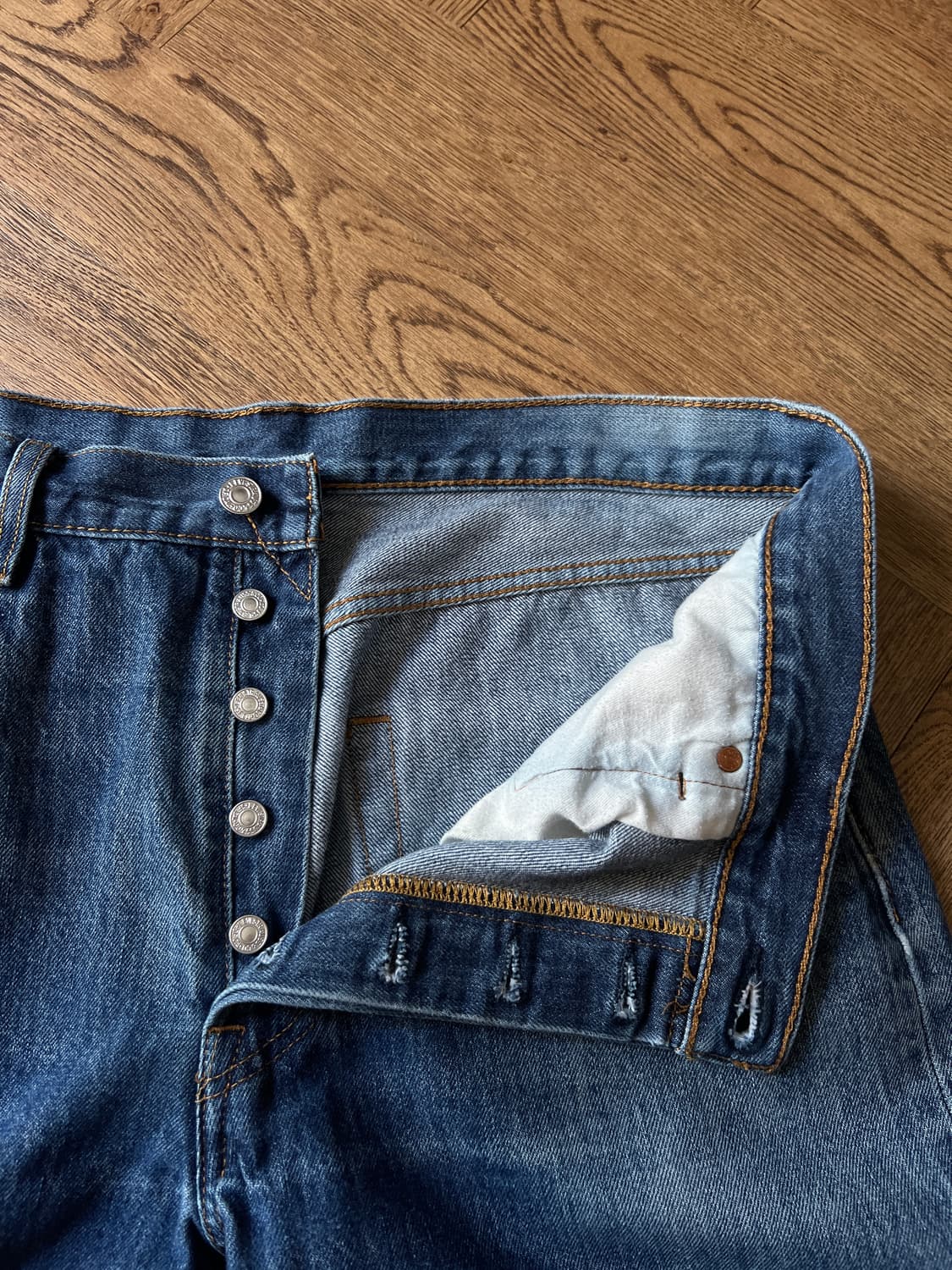 [36]리바이스 501 빈티지 페이딩 스트레이트 데님 팬츠 상품이미지3