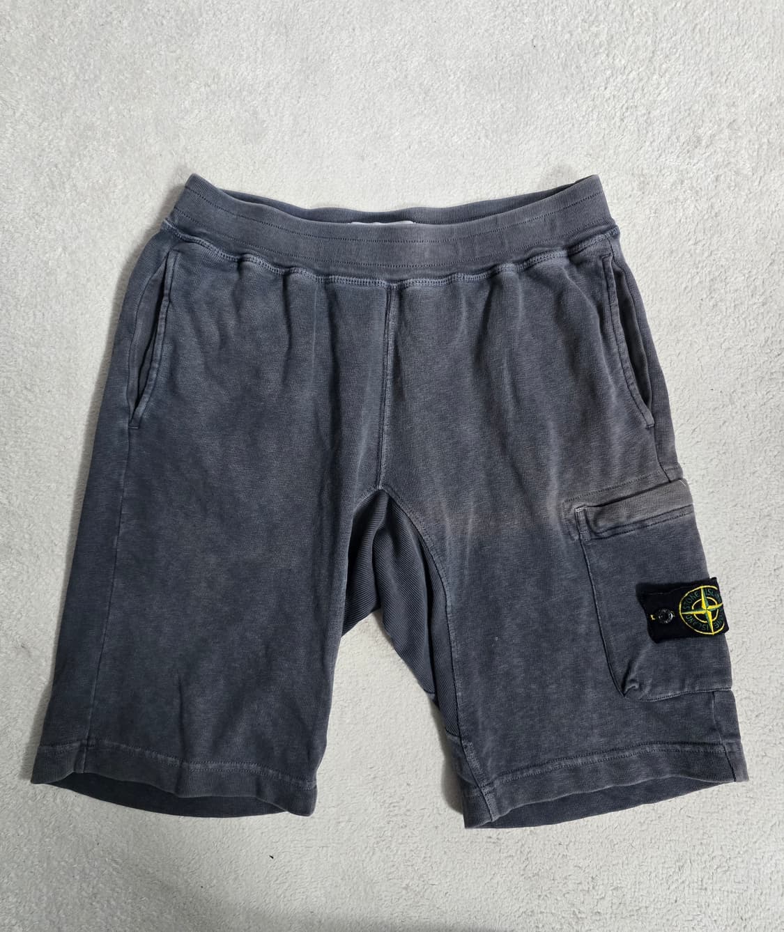 STONE ISLAND 스톤아일랜드 와펜 워싱 반바지 그레이 S 상품이미지1