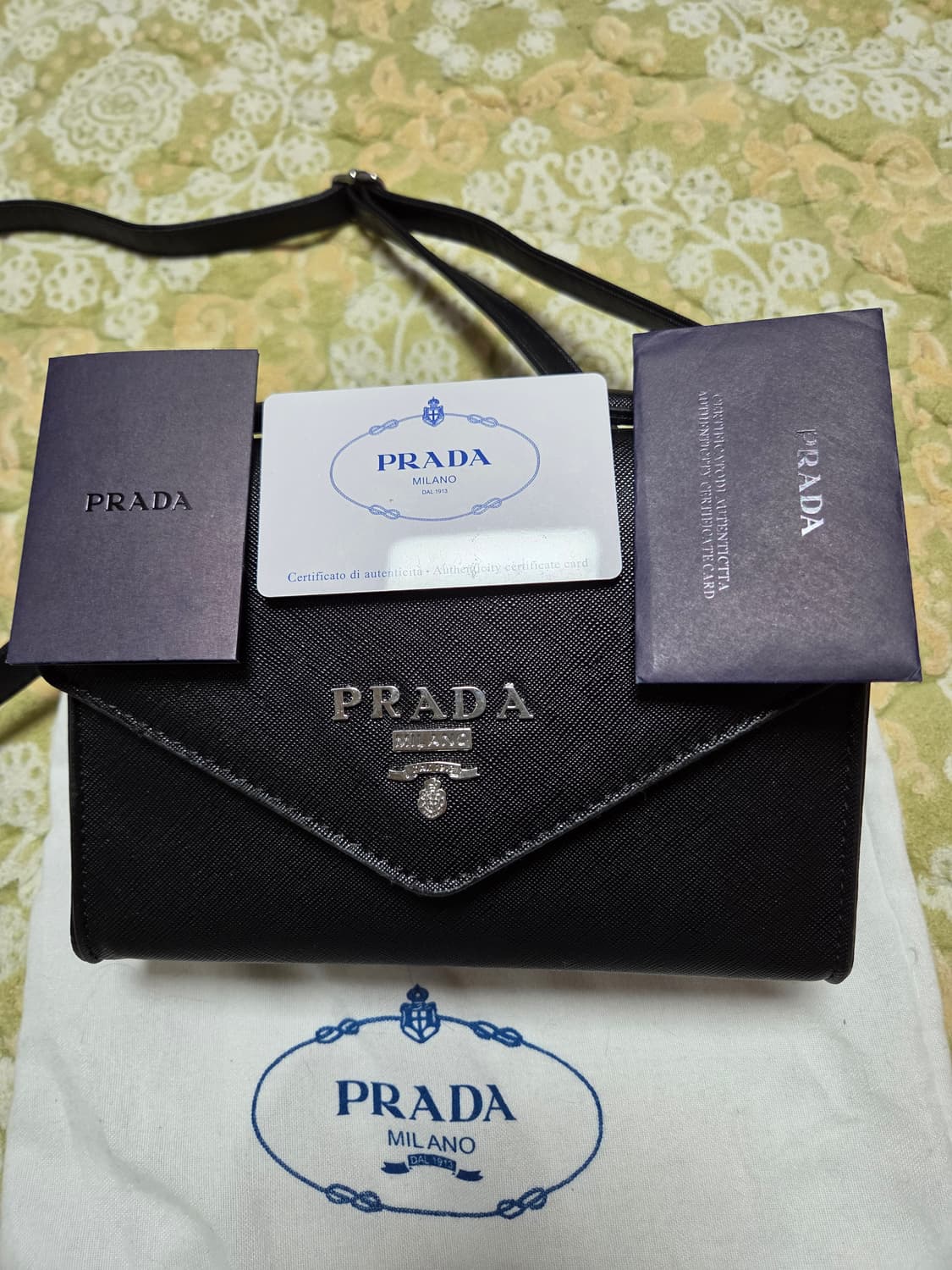 프라다 사피아노 블랙 크로스백 상품이미지6