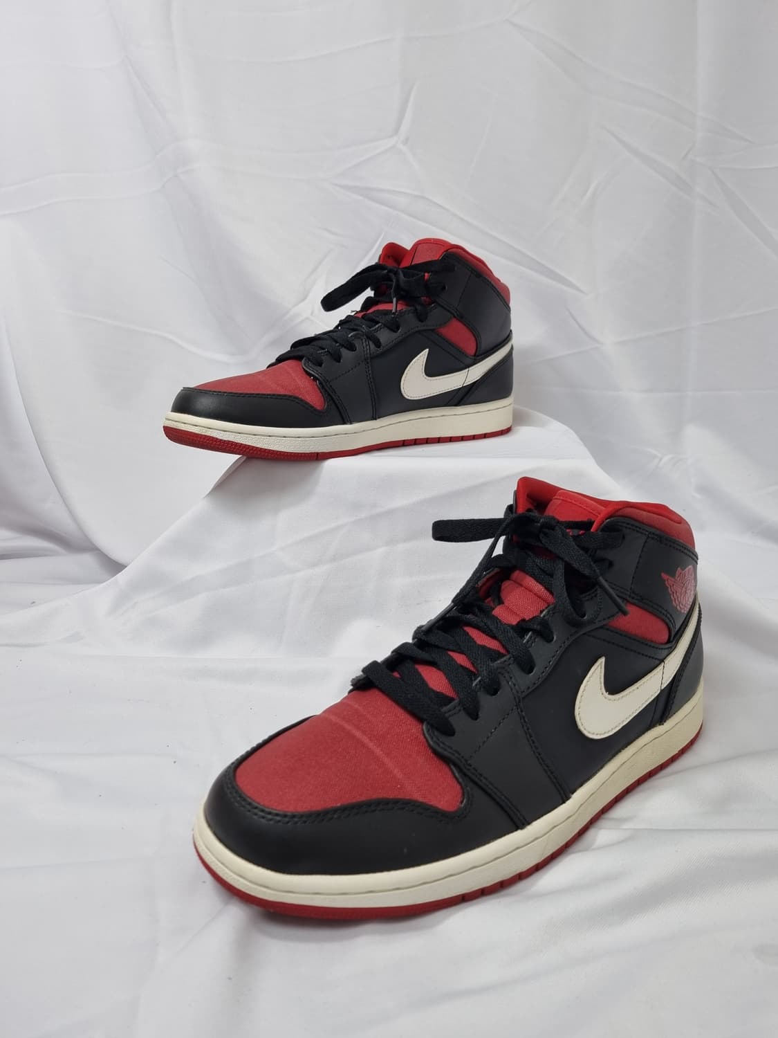 280 나이키 에어 조던 1 미드 짐 레드 브레드 상품이미지2