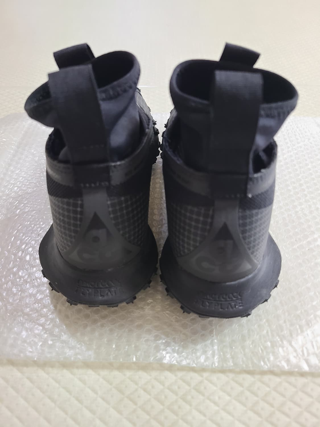 나이키 acg 고어텍스 마운틴플라이 230사이즈 판매 상품이미지3