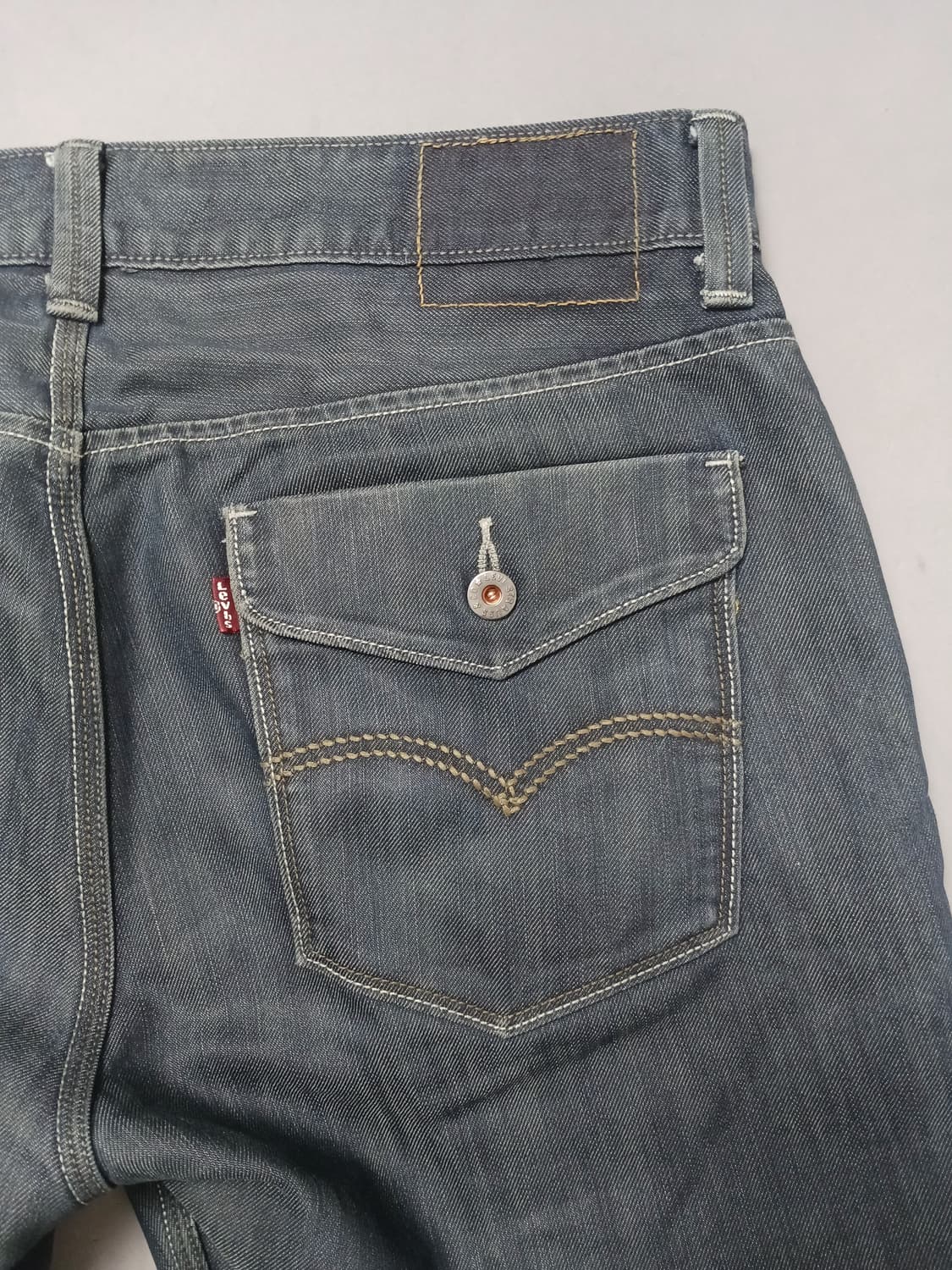 [36] 리바이스 흑청 린스드 포켓 레귤러진 청바지 상품이미지9