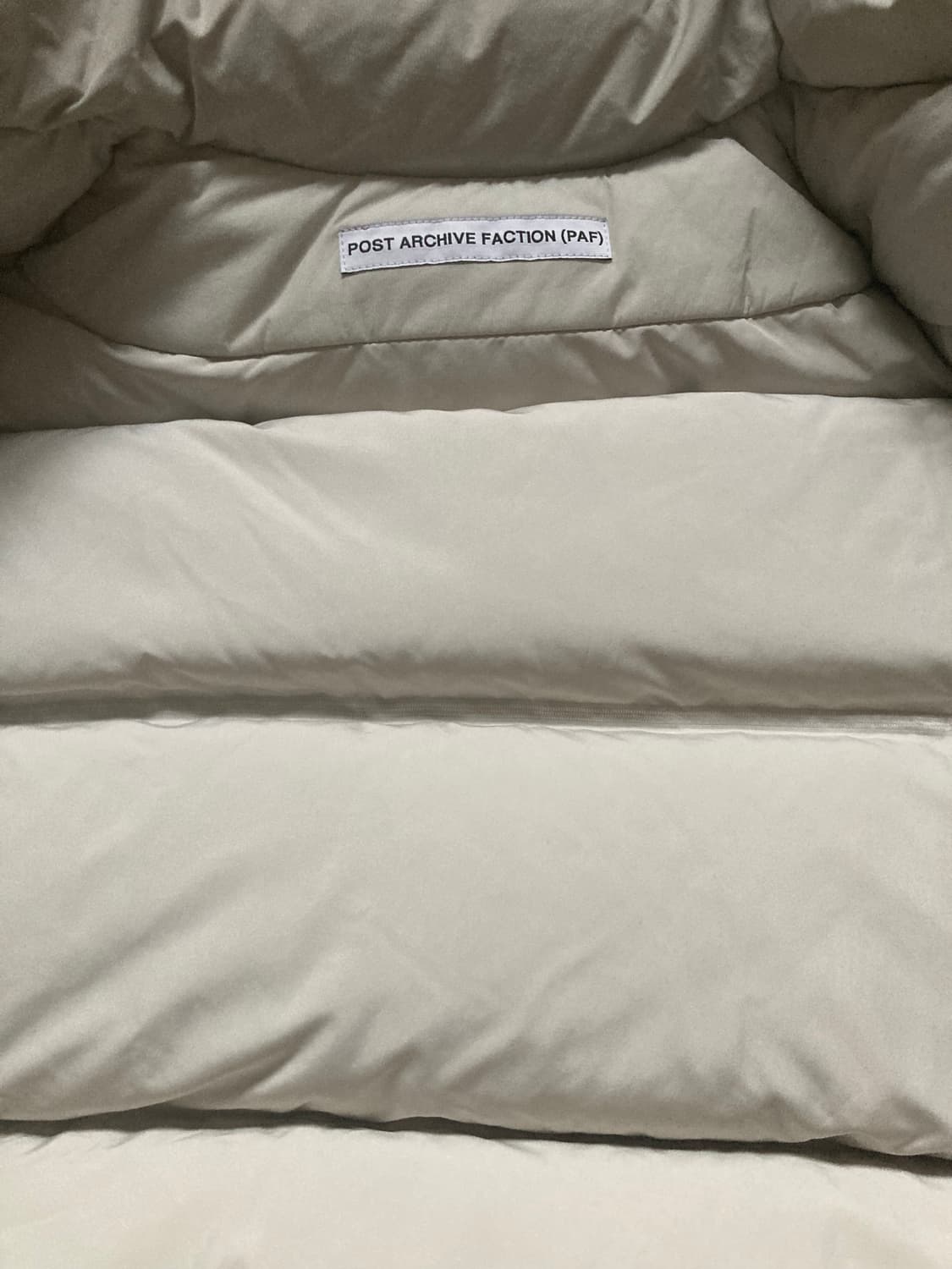 급처 새상품)포스트아카이브팩션 8.0 코쿤다운 파프패딩 상품이미지5