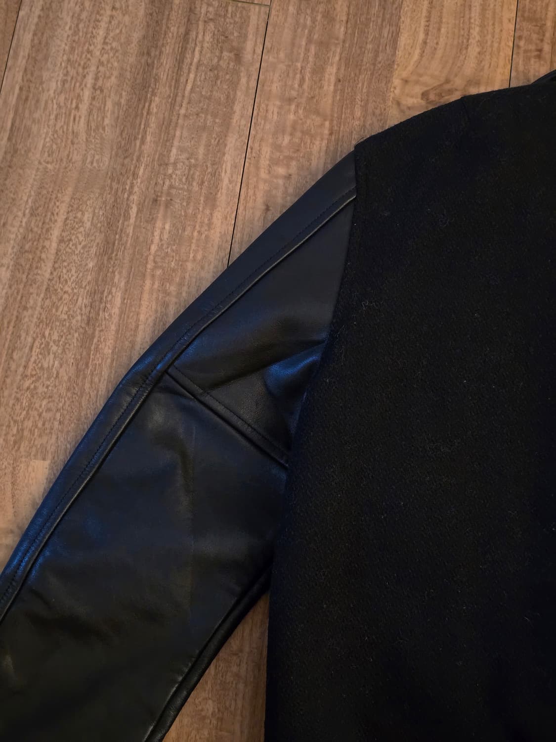 루드갤러리 블랙 레더 Varsity 자켓 상품이미지5