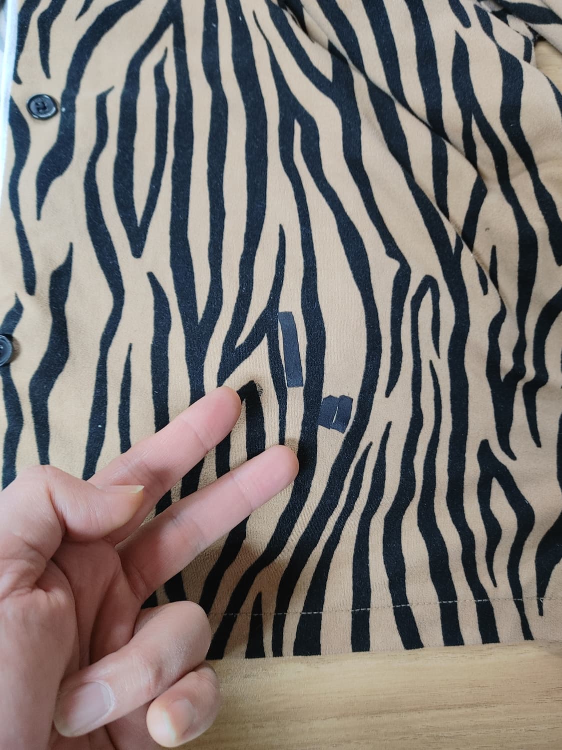 DKNY 디케이엔와이 여성 지브라무늬 파자마룩 홈웨어상의 상품이미지7