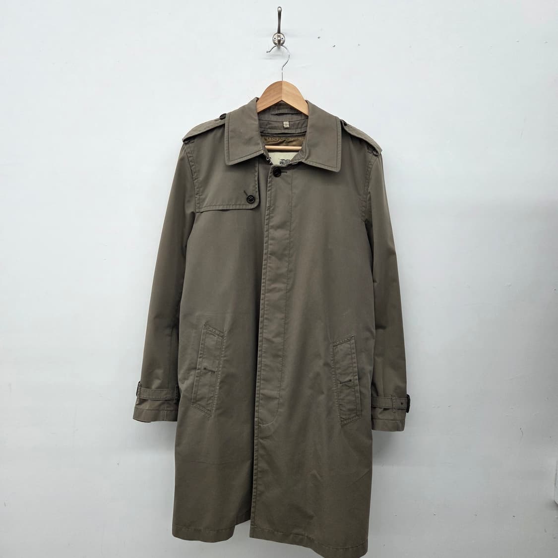 버버리 카키색 트렌치 코트 남성L 상품이미지1