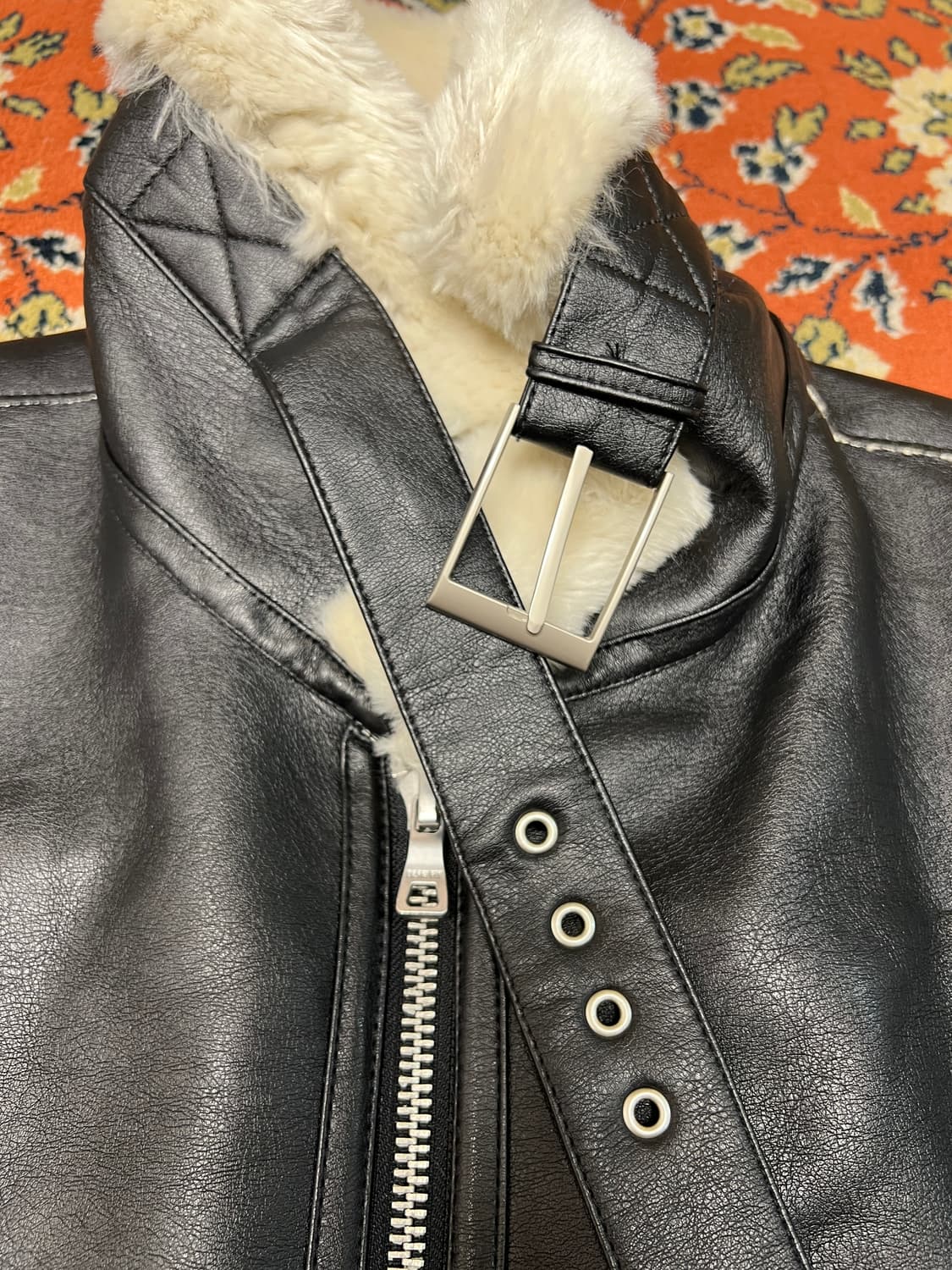 드로우핏 비건레더 무스탕 블랙 L 상품이미지3