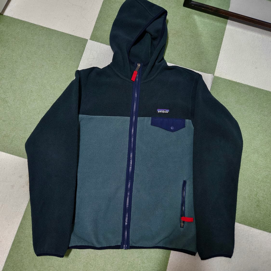 파타고니아 후리스 후드집업 상품이미지2