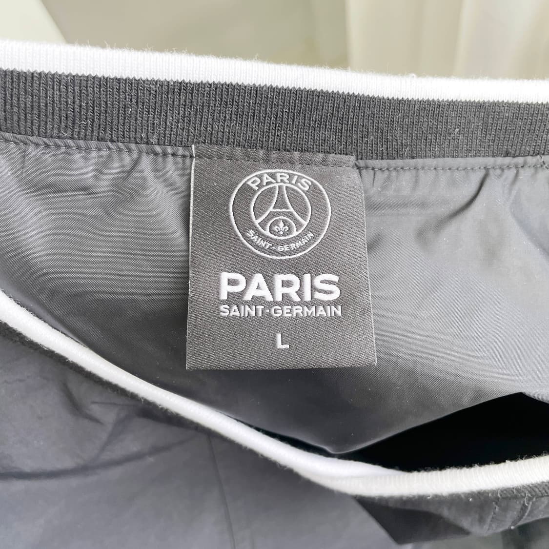 F2 파리 생제르맹(PSG) 빈티지 브이넥 아노락 윈드브레이커 L사이즈 상품이미지4