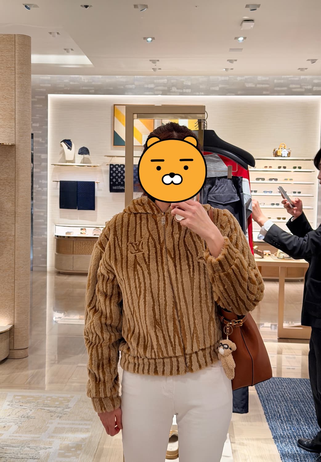 루이비통 퍼 후드집업 자켓 퍼자켓 남녀공용 상품이미지8