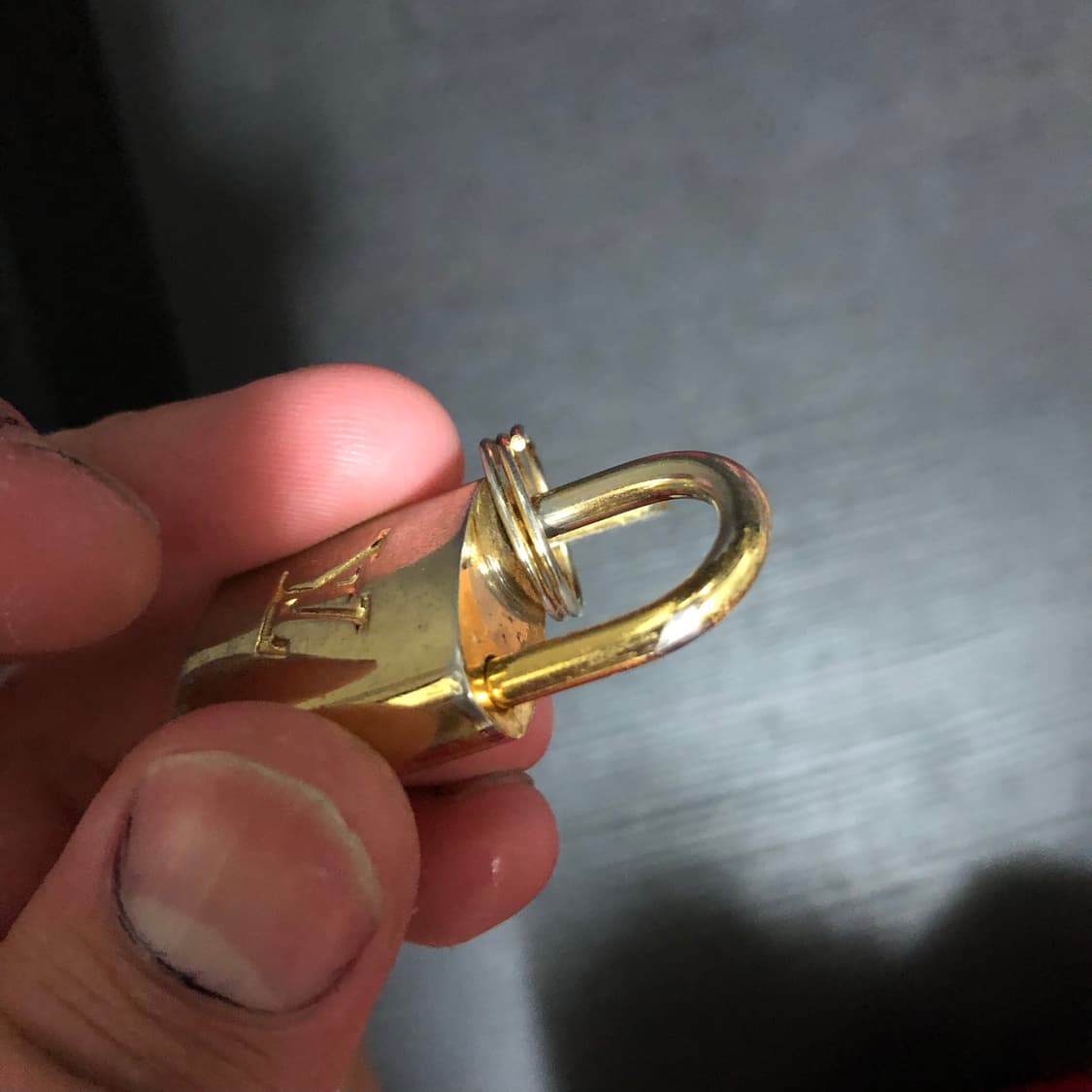 루이비통 자물쇠 열쇠 포함 상품이미지3