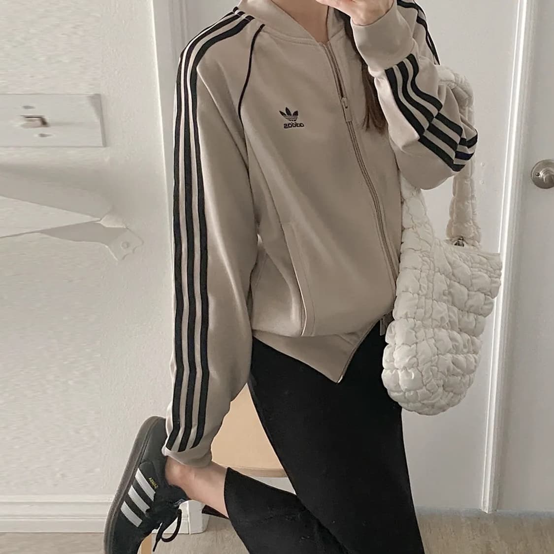 아디다스 베이지 저지 상품이미지1