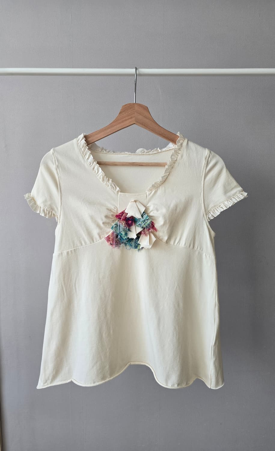 Miracle Woman Frill Detail Short Sleeve  상품이미지1
