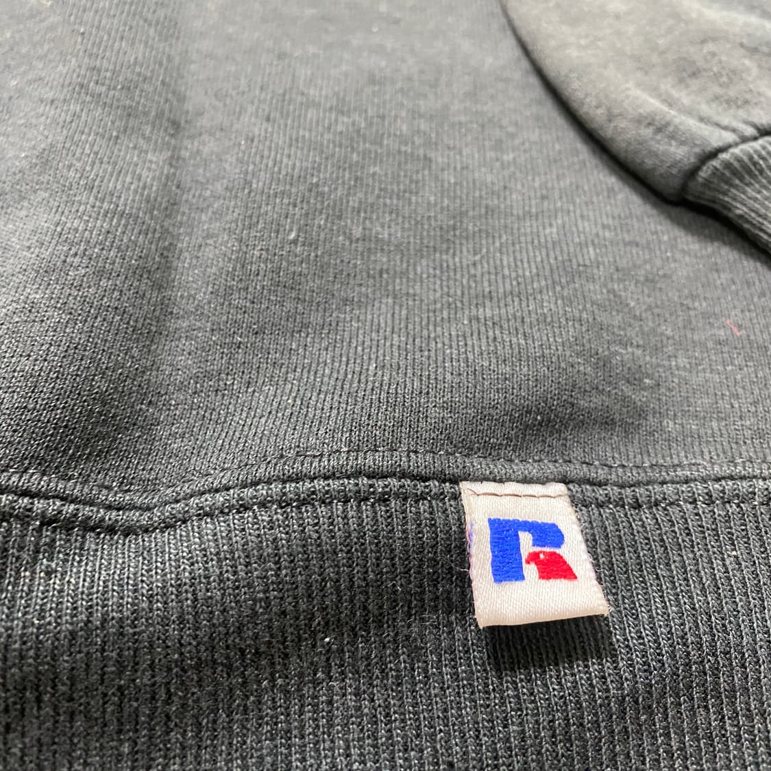 90년대 미제 러셀 에슬레틱 스웻셔츠 블랙  상품이미지4