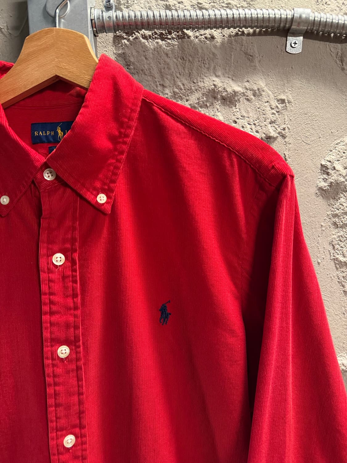 M 폴로 랄프로렌 POLO 클래식핏 코듀로이 버튼다운 셔츠 레드 상품이미지3