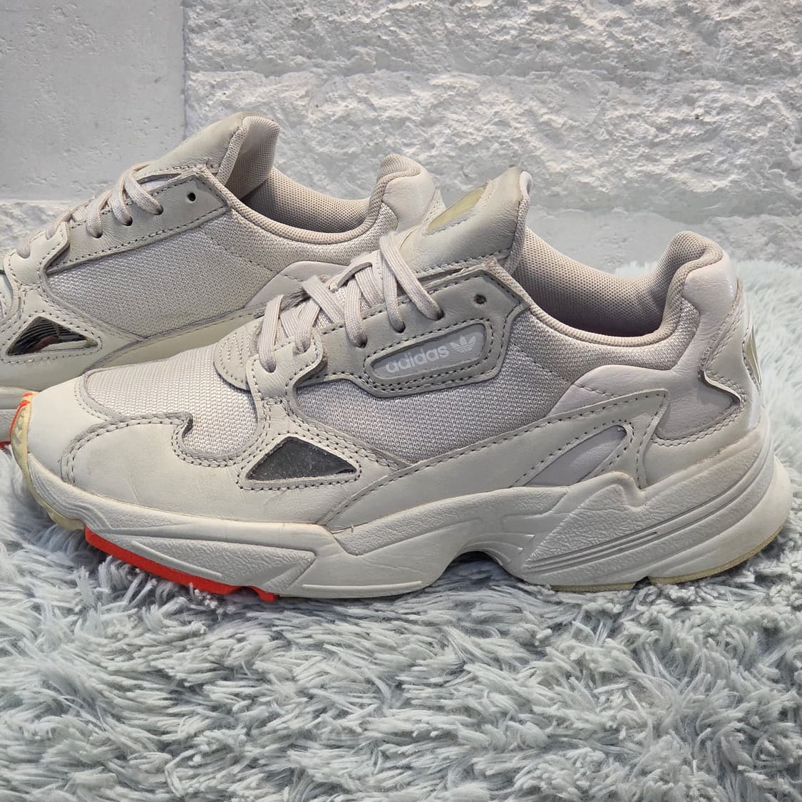 5q-2:아디다스 팰컨 트리플 화이트 EE5118 (230mm) 상품이미지2