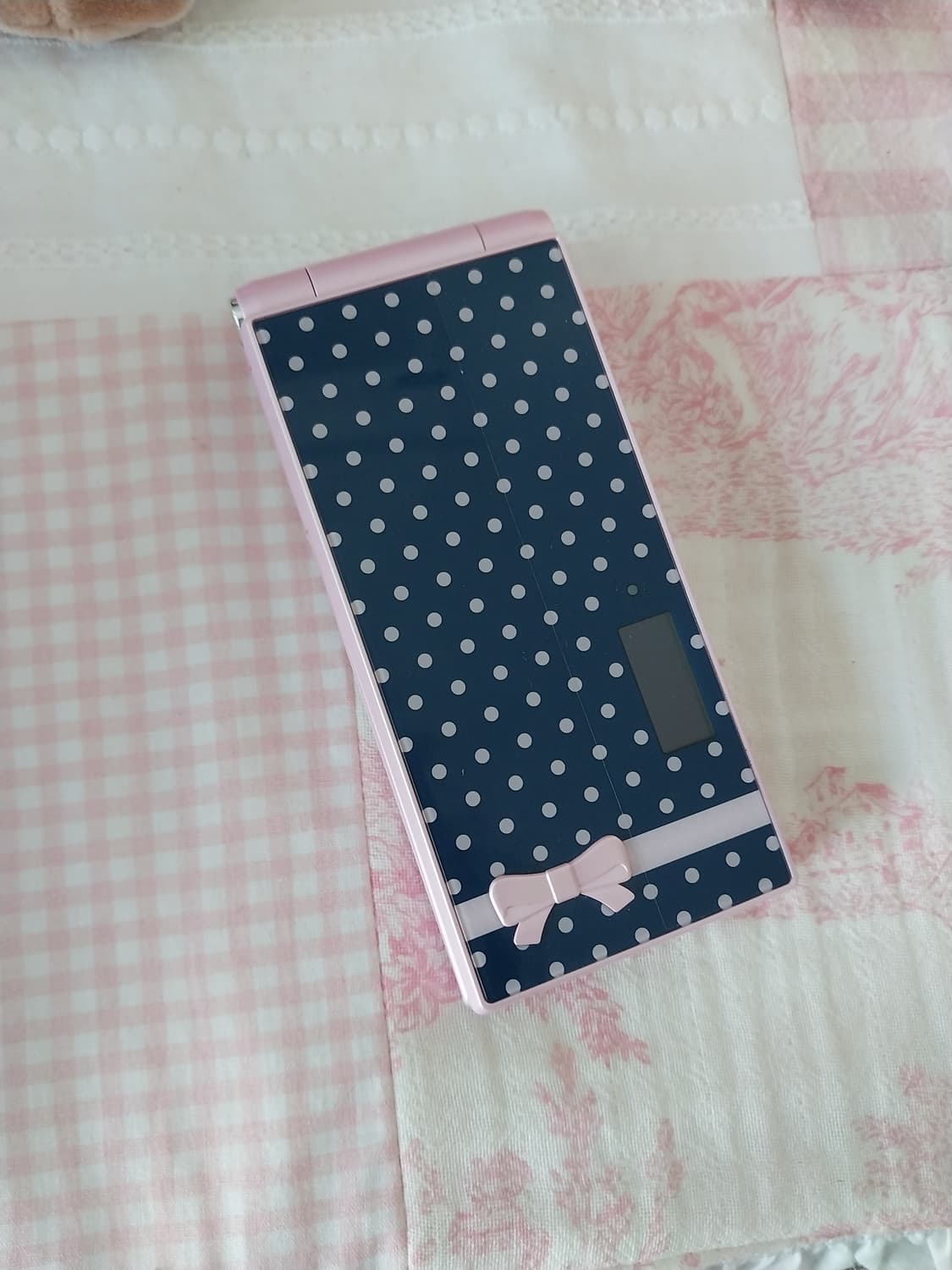 도코모 목업 프리쿠라 폴더폰 상품이미지1