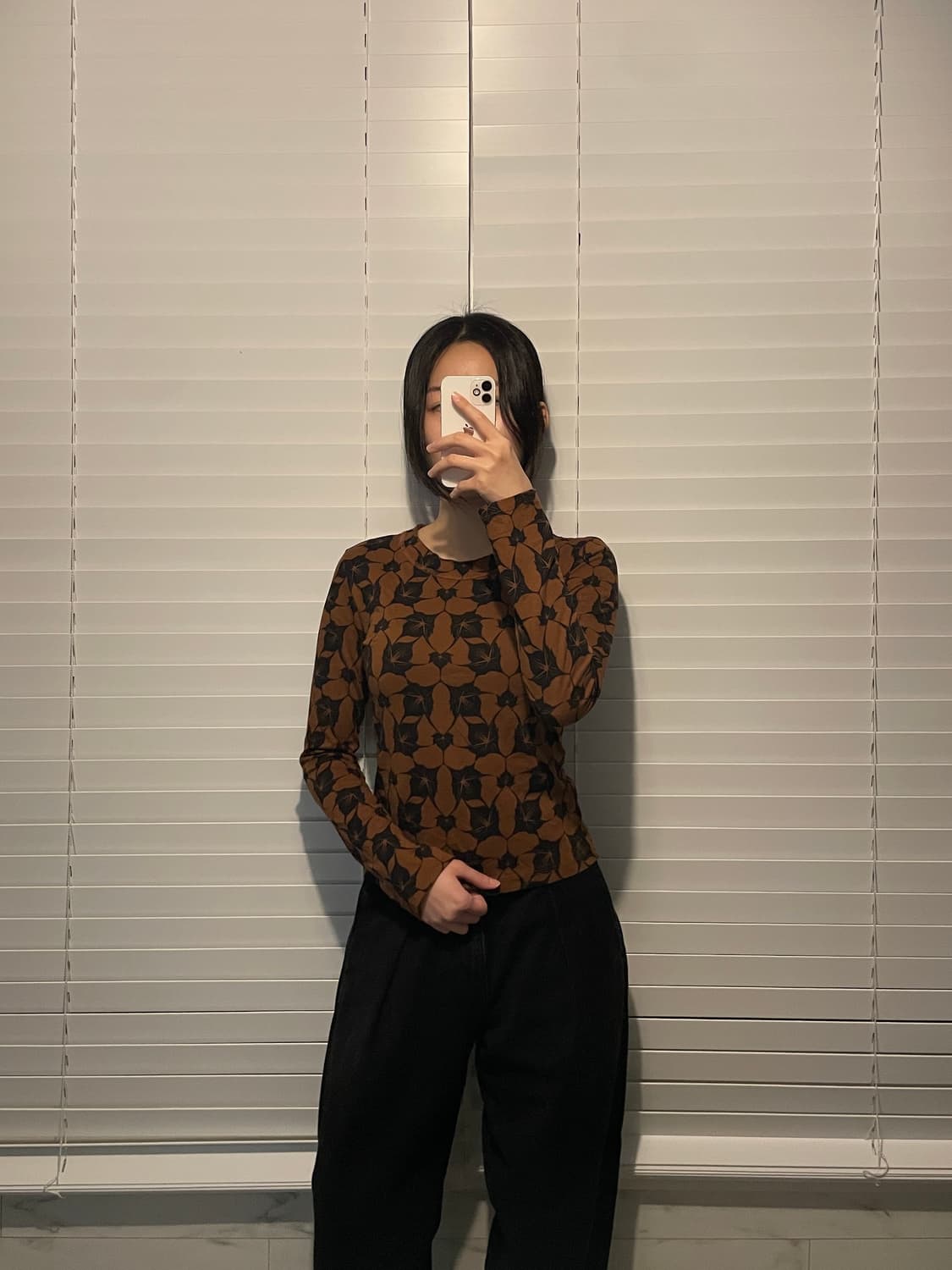 이세이미야케 다크 플라워 수트탑 상품이미지2