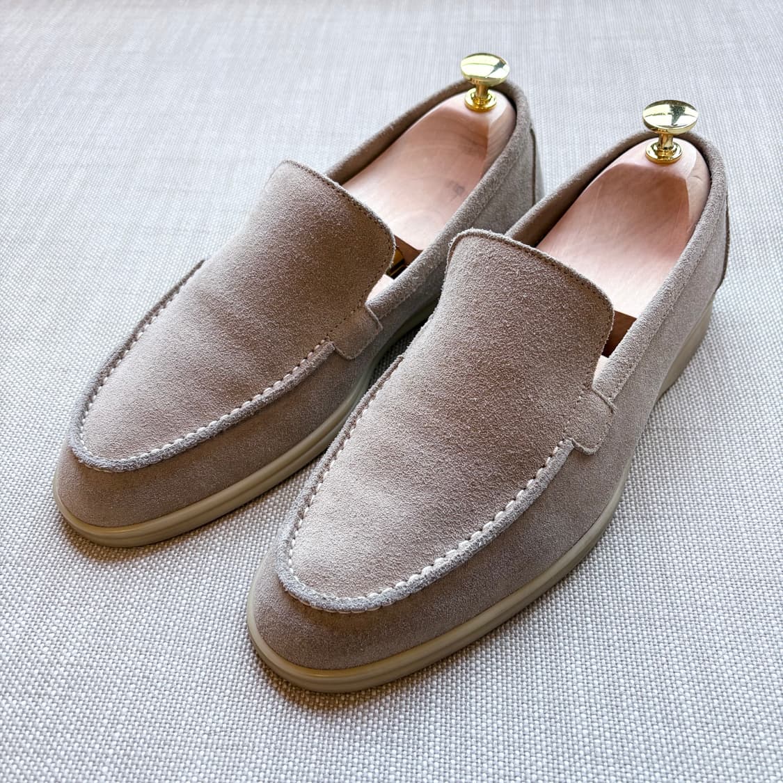 [255] Berwick 5542 스모크 스웨이드 슬립 온 로퍼 상품이미지1